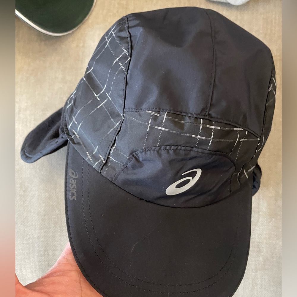 NWT Asics Thermo Adjustable Baseball Winter Black Fleece Lined Cap Ear Flap Hat